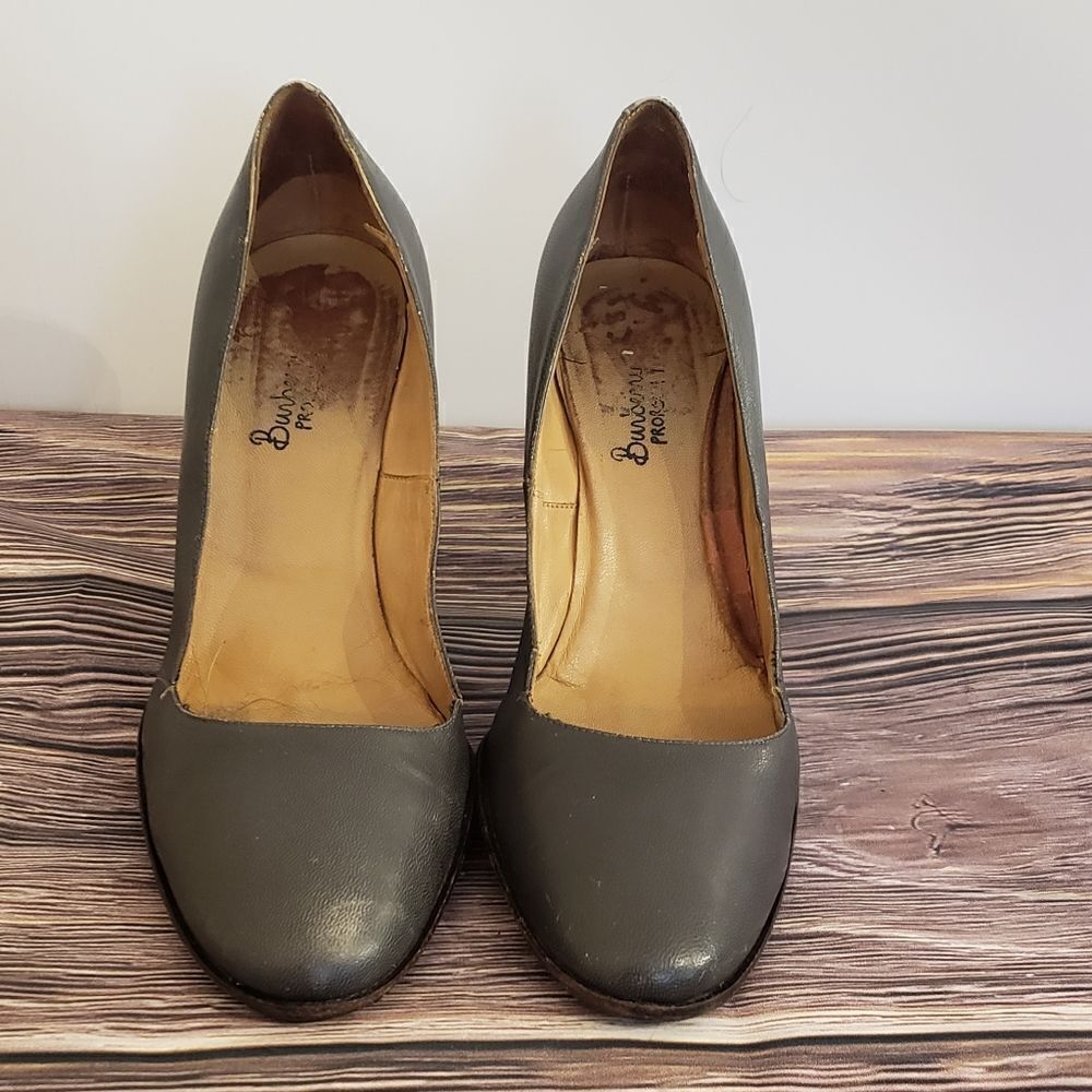 Burberry Vintage Pumps 
